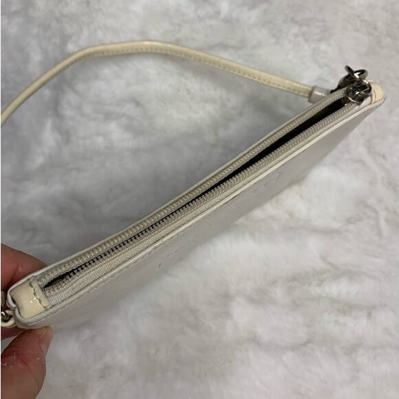 COACH Off White Wristlet - Picture 4 of 5